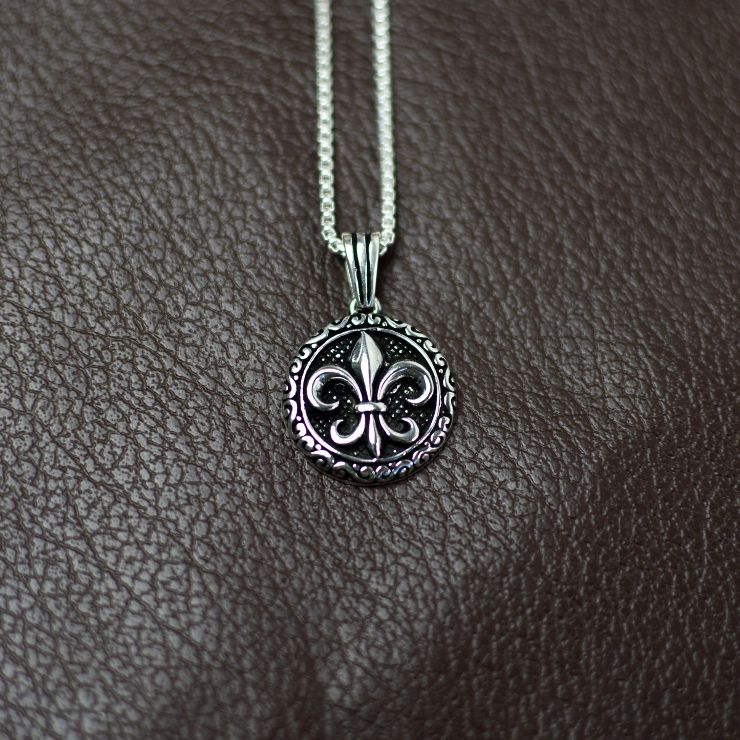 Fleur-de-lis - Silver