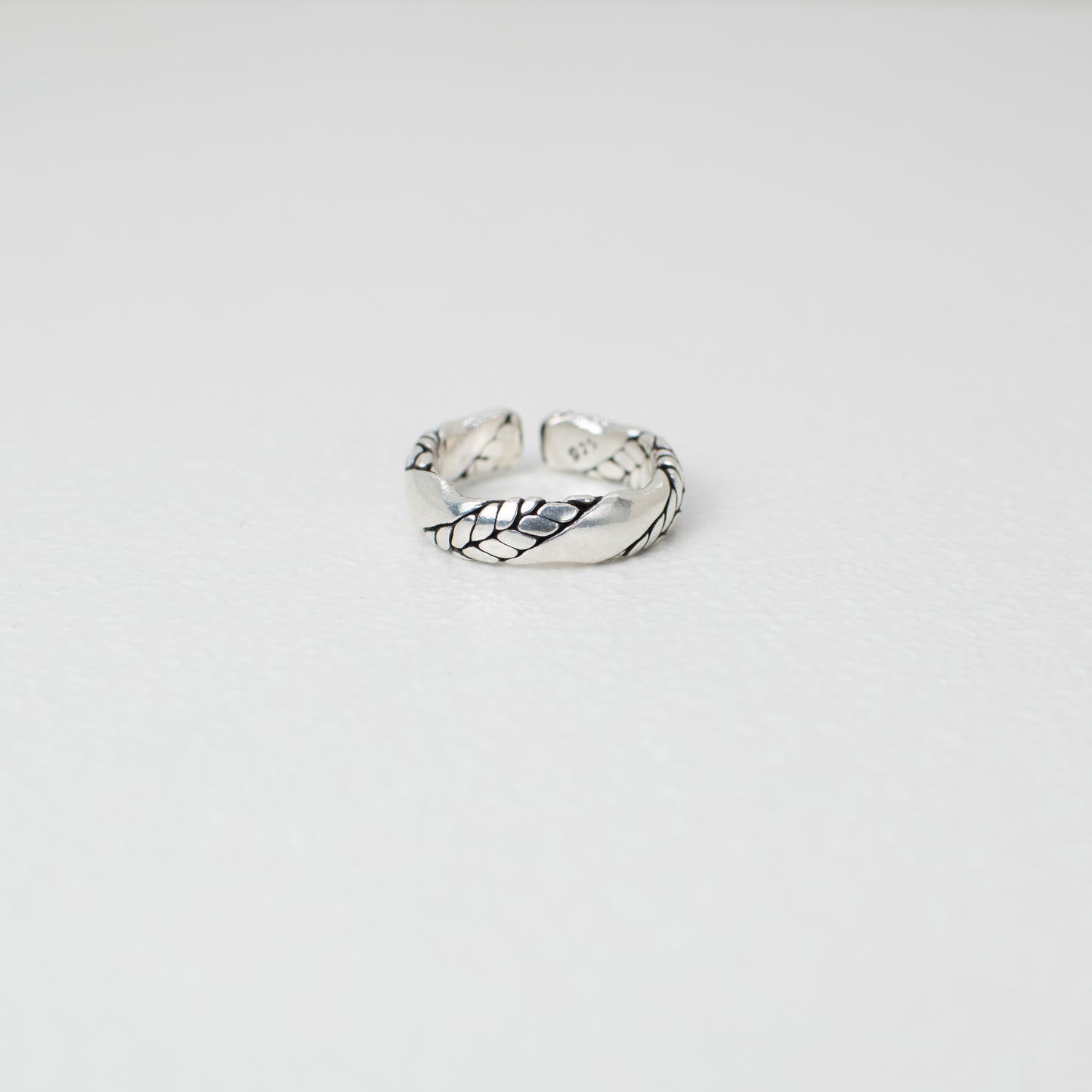 Leaf Pattern Ring - Silver