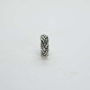 Triple Chain Pattern Ring
