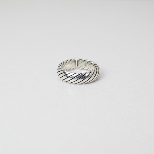 Line Pattern Ring - Silver